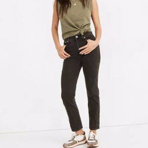 The Curvy Perfect Vintage Jean in Lunar Wash